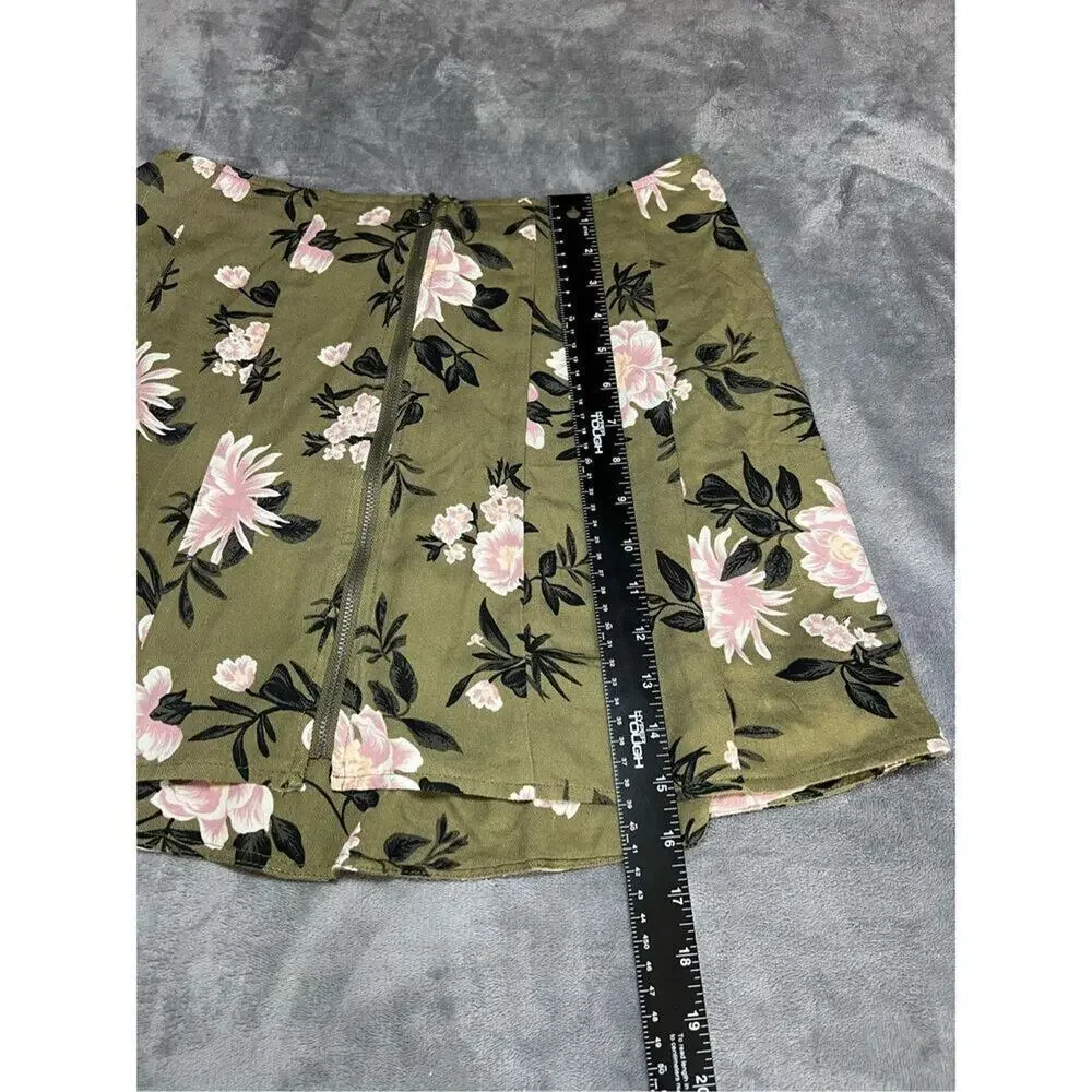 American Eagle Skirt Womens Size 10 Green Pink Floral Pleated Mini NWT Trendy